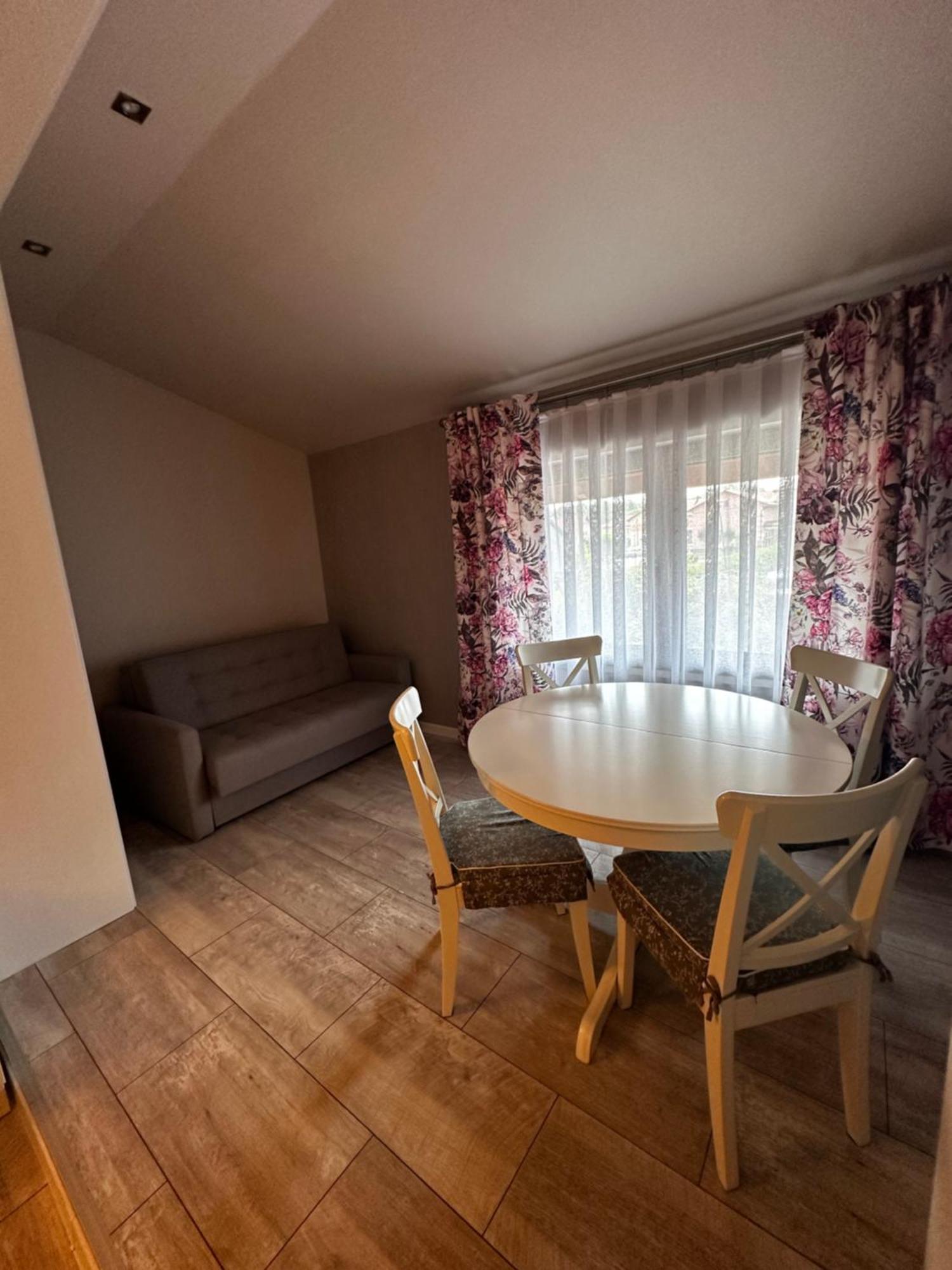 Apartamenty Czerwona Roza Wieprz  外观 照片